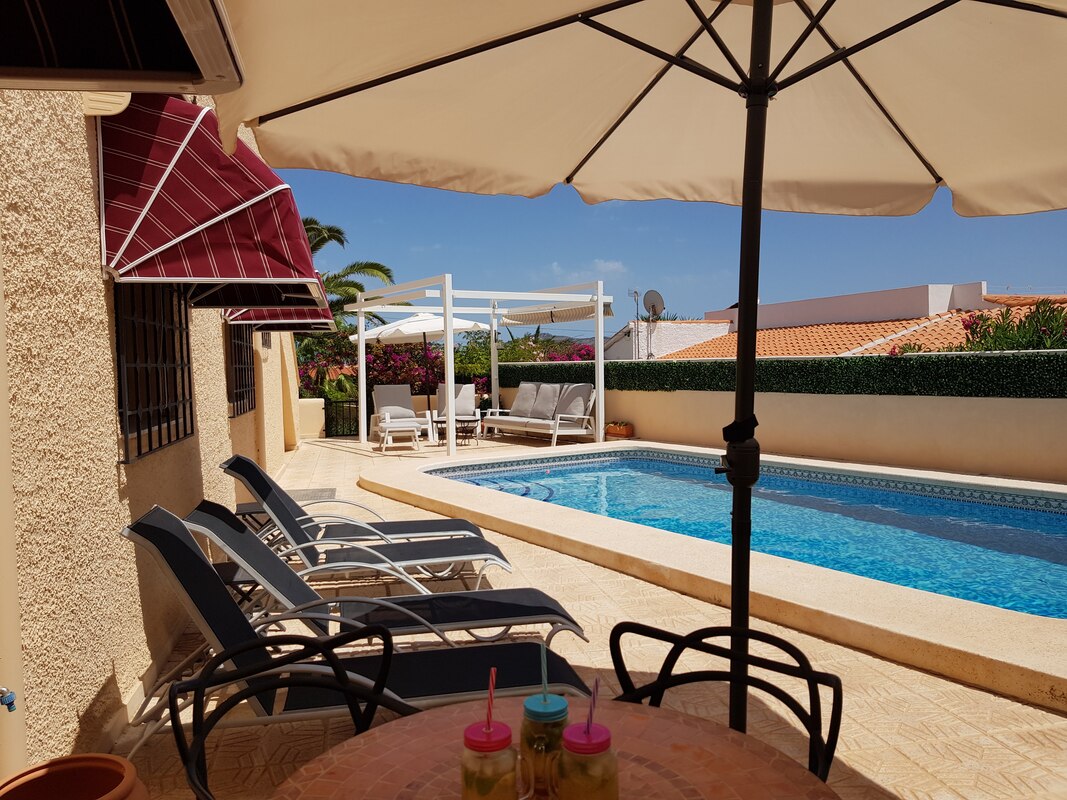 Private 8x4m pool with walk-in steps, Costa Blanca